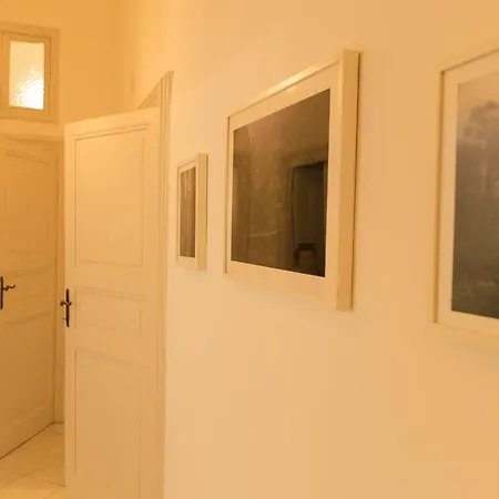 Trastevere Corner Eight بيت ضيافة