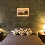 Trastevere Corner Eight Гостевой дом Рим