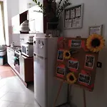 Trastevere Corner Eight