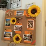 Trastevere Corner Eight